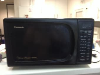 Microwave for Sale : 50 dollars or the best offer 1