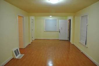 Room available in house 1347 Alma St., Palo Alto - around 1300/month 1