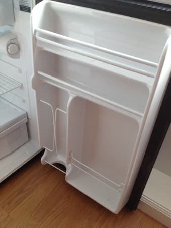 Good condition mini fridge and microwave for cheap 2