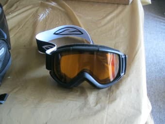SKI GOGGLE  ,ALMOST NEW, $19 1