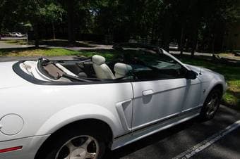 Convertible Ford Mustang-Only $ 5150 1