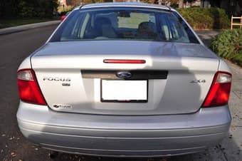 2005 Ford Focus ZX4 SE, 83K, $5000 3