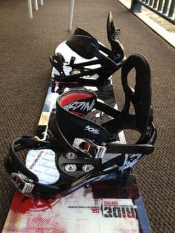 $300: RIDE Snowboard + Sonic Bindings + Burton Boots + Bag 3