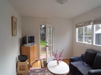 Wonderful studio! Shortterm sublet: Feb 7-25 3