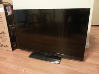 39" LED TV(nearly new) 1