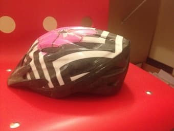 Moving sale: Woman bike (including lock and helmet) $85 2