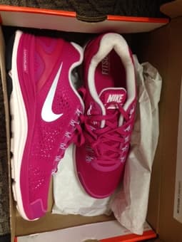 Brand NEW Nike Women's Running Shoes, Pink, Size 10.5 $60 OBO 2