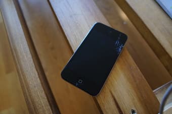 4th generation retina display iPod Touch 32 gb for $90 1