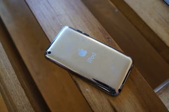 4th generation retina display iPod Touch 32 gb for $90 3