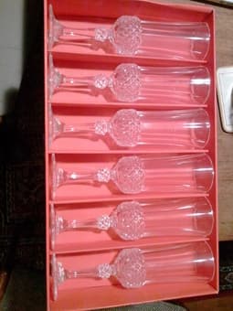 Cristal d'Arques champagne flutes 2
