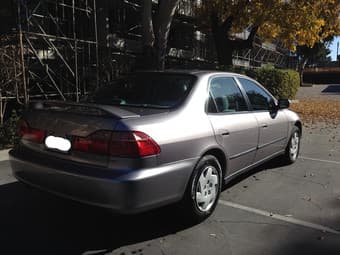 2000 HONDA ACCORD 4DR LX-VA 101K mls $5200 1