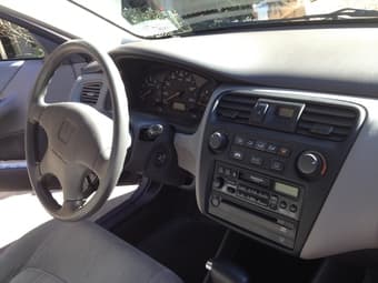 2000 HONDA ACCORD 4DR LX-VA 101K mls $5200 3