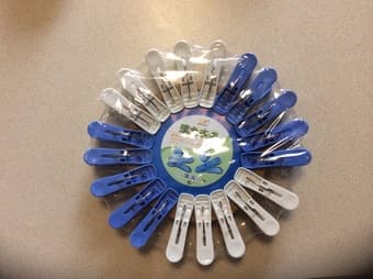 Clothes pegs, hanger 3