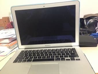 Macbook Air Mid 2011, 13inch, 1.7GHz, 4GB, 256GB SSD - $850 1