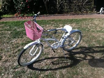 Women's Cruiser Bike 1