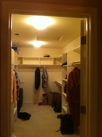 a huge bedroom with private bath - close to campus 600$ 3