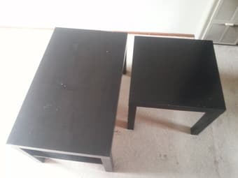 Coffee/side tables for sale, 2 for $30 only 1