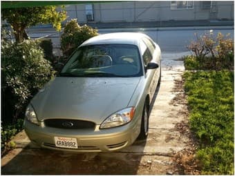 2006 Ford Taurus - just $4200 1