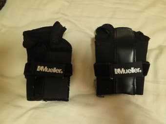 snowboard wrist guards - $10 OBO 1