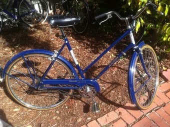Pretty blue vintage Raleigh lady's bicycle 1