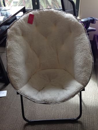 Amaaazingly comfortable, foldable dish chair. 1