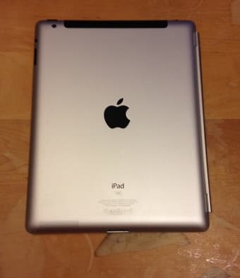 iPad2 3g -- gently used -- w/ keyboard! - $365 (palo alto) 2