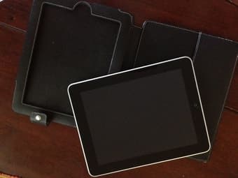 Apple iPad (1st Generation, 64GB, WiFi) 3