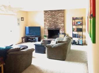 Room for Rent in a three bedroom $1000 / 138ft² - Redwood City 2