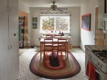 Room for Rent in a three bedroom $1000 / 138ft² - Redwood City 3