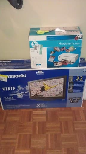 Panasonic Viera 32" LCD TV $150/ HP photosmart C4480 Printer $25 1