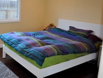bed and high quality mattress from SERTA 1