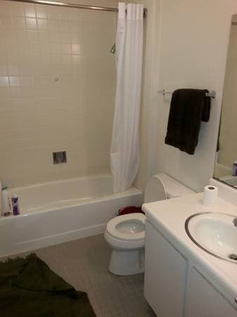 $1100/month 1BD Sublet 6/15-9/15 on Stanford Campus 3