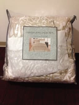 Queen sized bedding set for sale - $20 1