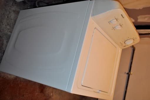 SALE very nice washing machine, low hours 1