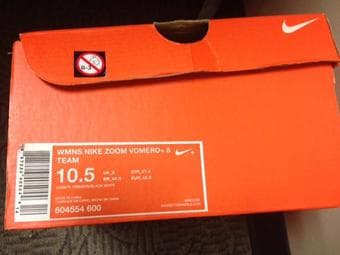 Brand NEW Nike Women's Running Shoes, Pink, Size 10.5 $50 OBO 2