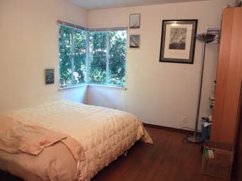 Room in awesome shared house (menlo park) 1