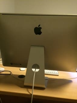 Mid-2011 27'' iMac for $1100 (Wireless Keyboard/mouse included) 2