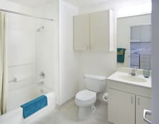 Studio Apartment in Escandido Village, June-mid-September Sublet 4