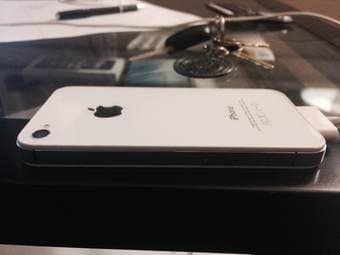 IPHONE 4S Great Condition Unlocked 16gb White $220 OBO 2