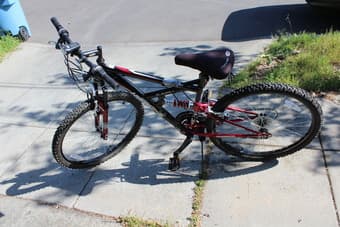 2 Bikes for Sale (1 Women's, 1 Men's) 1