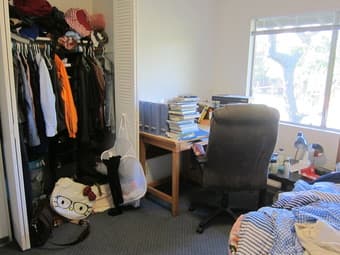 EV low-rise 1 room sublet (2br/1 bath) mid-June to mid-Sept ~$1050mo 1