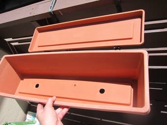 Balcony Railing Planter Box & Trough - $8 2