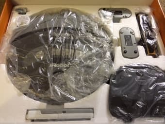 Roomba Scheduler 4225 with accessory kit -used - $150 (palo alto) 1