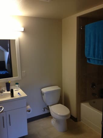 2 Bedroom / 2 Bathroom DISCOUNTED Munger Apartment 2