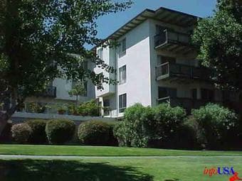 Luxury 1BR Apt on Sand Hill Dr 1