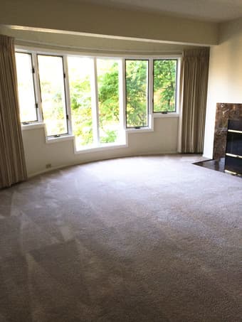One bedroom Apt (near campus) available from June to September 1