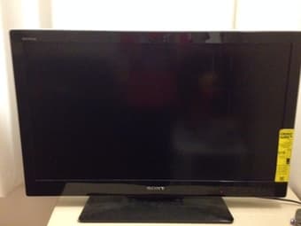 Sony 32 inch LCD TV - $130 1