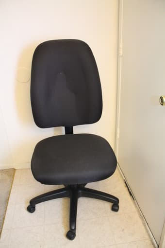Swivel chair 1