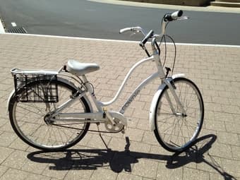 Electra Townie Bike, White (for Women) with Lock and Basket--$250 1