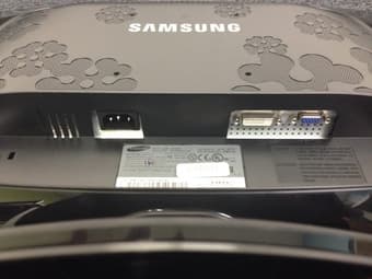 21.5 inch Samsung Monitor FOR SALE 3